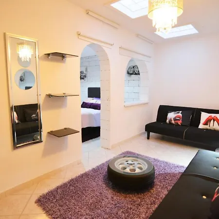 Casa Lounge