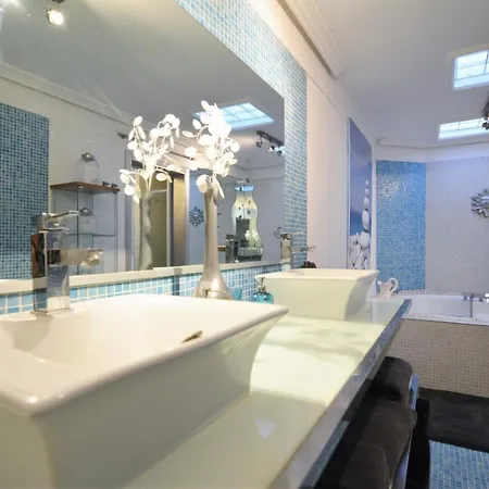 Chalet Casa Lounge *